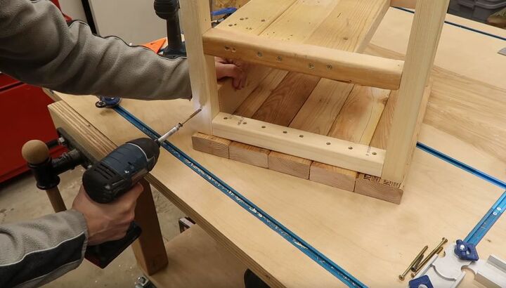 cmo construir un taburete de escalera de 2x4 fcil con madera de desecho