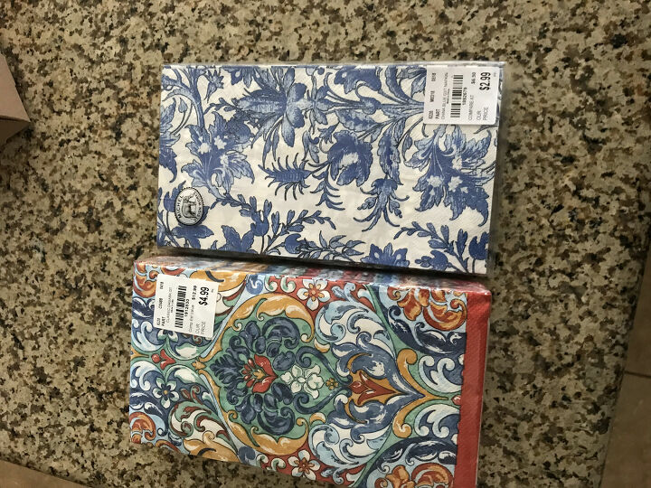 transform an old table using napkins, Napkins