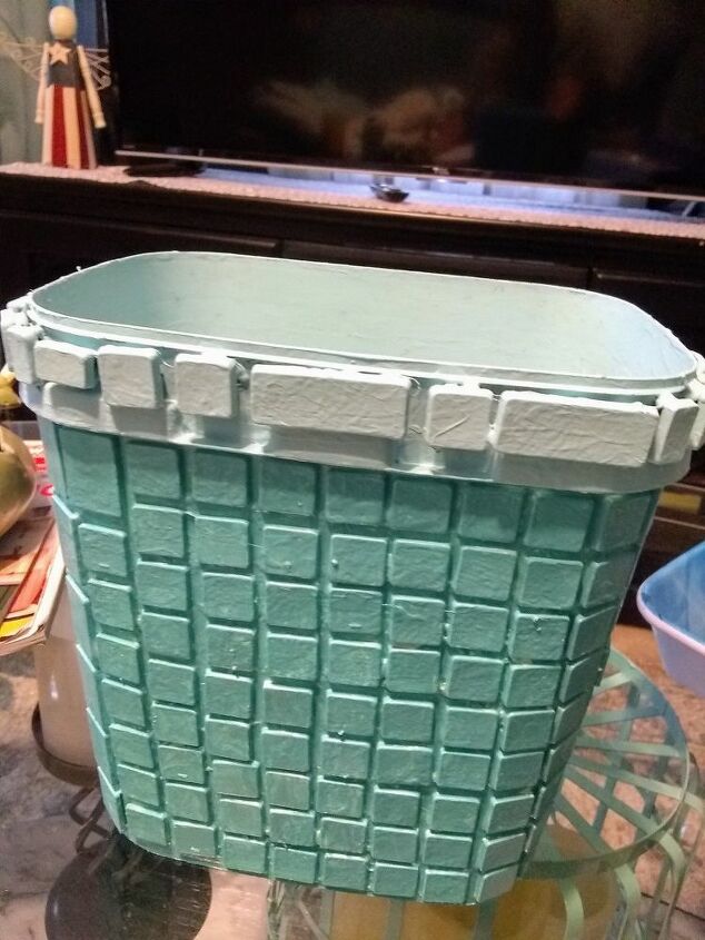 upcycled dishwasher pod container, The picture does not show the true colors