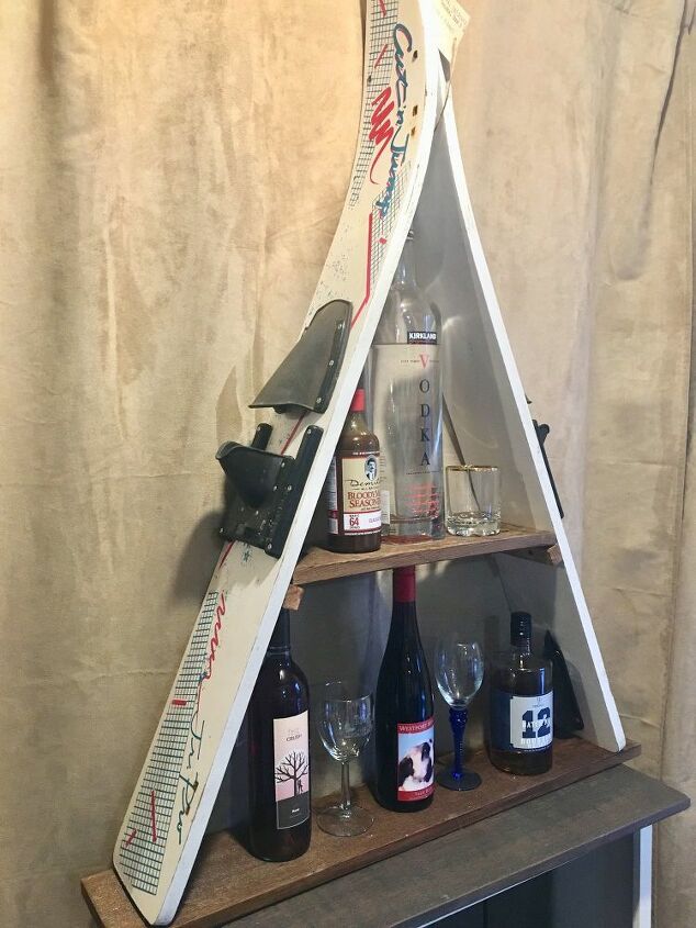 ski shelf