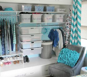 The girls simple bedroom DIY closet organizer –