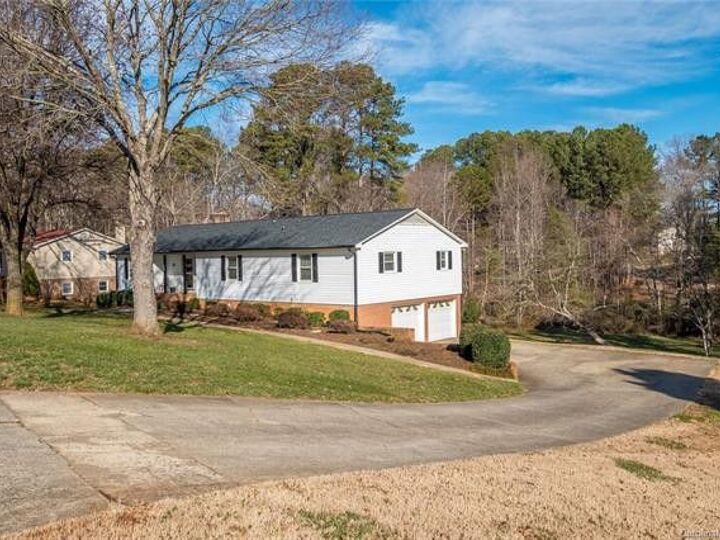 q curb appeal crisis
