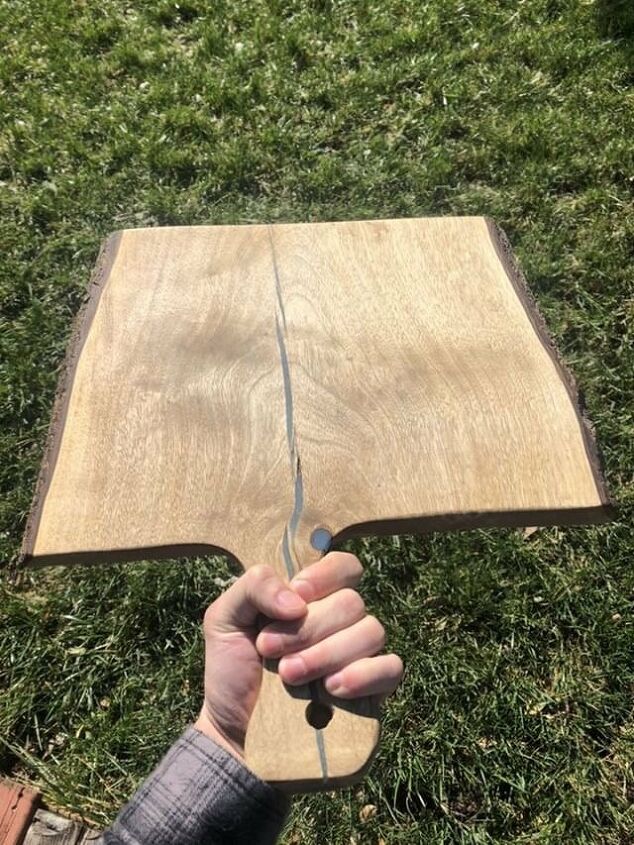 live edge myrtle cutting board
