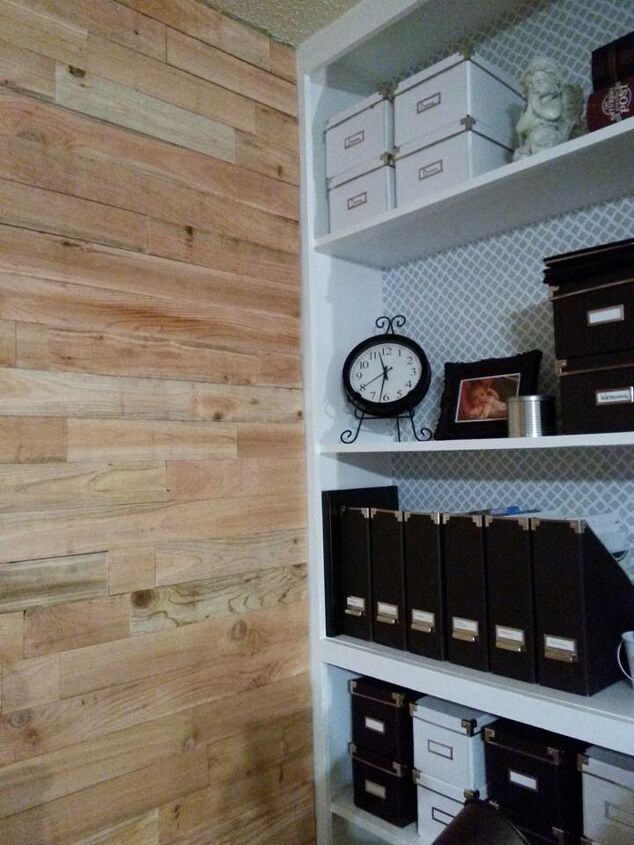 11 gorgeous twists on the classic planked wall look, The Best Cedar Wall Planks for the Indecisive DIY Fan