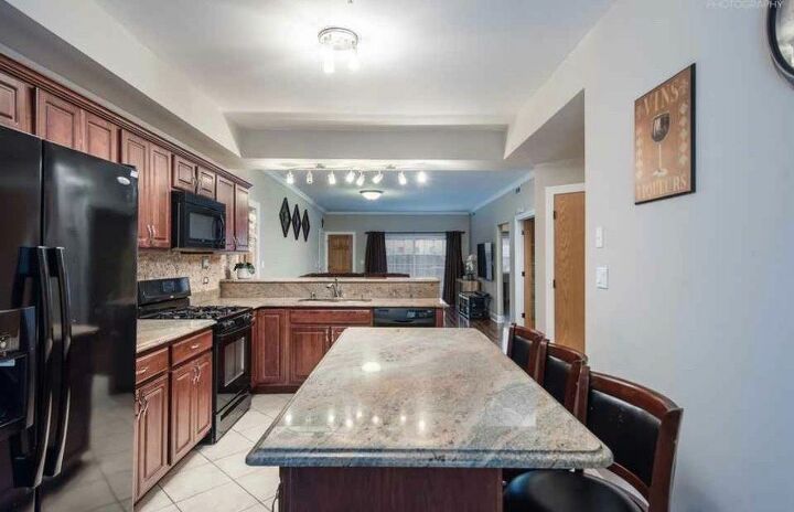 q what to do with these horrendous granite counters