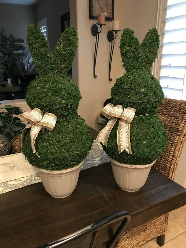 9 cute ways to decorate your front porch for easter, 4 Bunny topiary