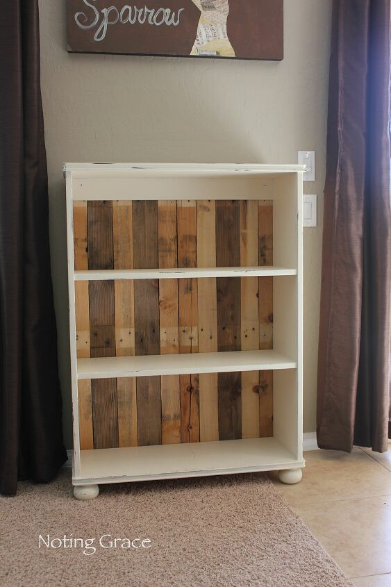 The Easiest Diy Wood Pallet Projects, Diy Pallet Bookcase Instructions