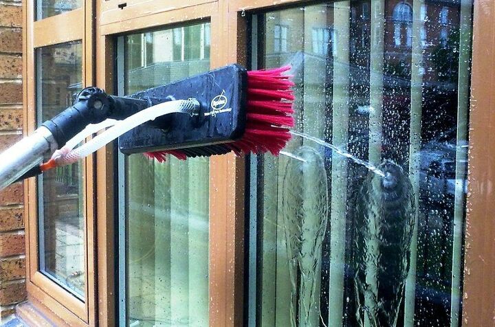 s best ways to clean with vinegar, An Easy Way to Instant Sparkle Cleaning Windows with Vinegar