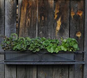 12 Gorgeously Easy DIY Planter Boxes for Spring