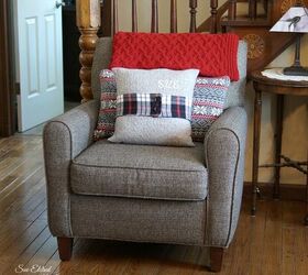 diy upcycled sweater pillow