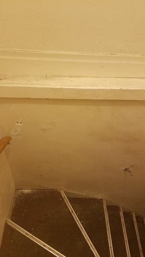 q how do i remove replace the plaster going up my stairs