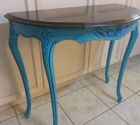 Decorating Your Entryway Table