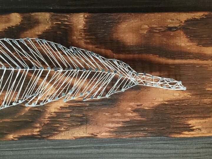 19 incrveis criaes de arte de cordas para voc experimentar, Arte de cordas de penas fa a voc mesmo