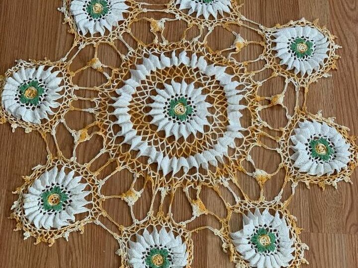 q does anyone know the pattern name of this and if handmade