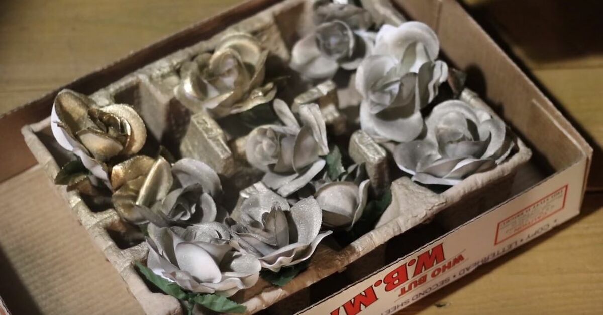 DIY Nail Polish Holder