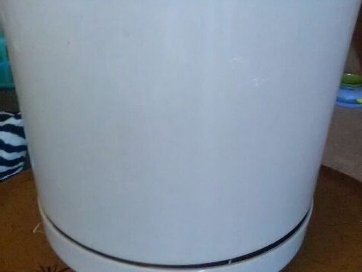q different ways to decorate flower pots