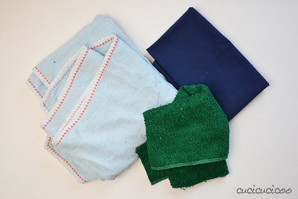 alfombras de bano sencillas con toallas viejas