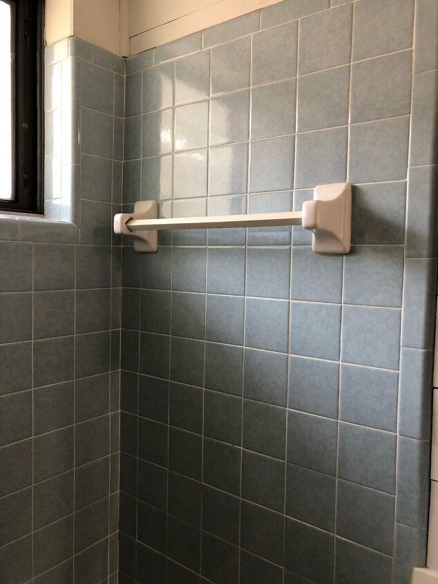 clever bathroom tile ideas, A Shower of Paint
