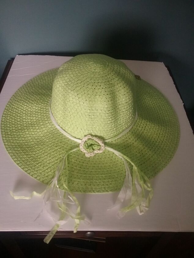 s diy decor using dollar items that you can make this weekend, Straw hat becomes a Spring wreath
