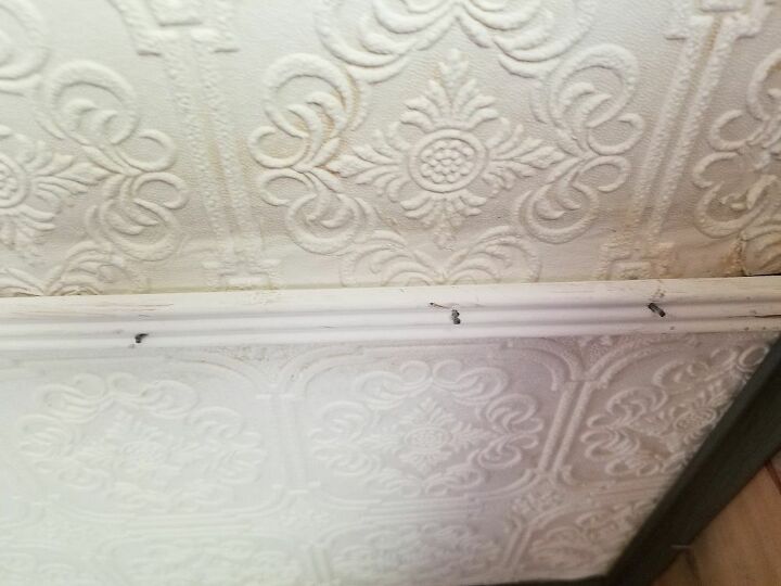 q attatch trim to traveler ceiling