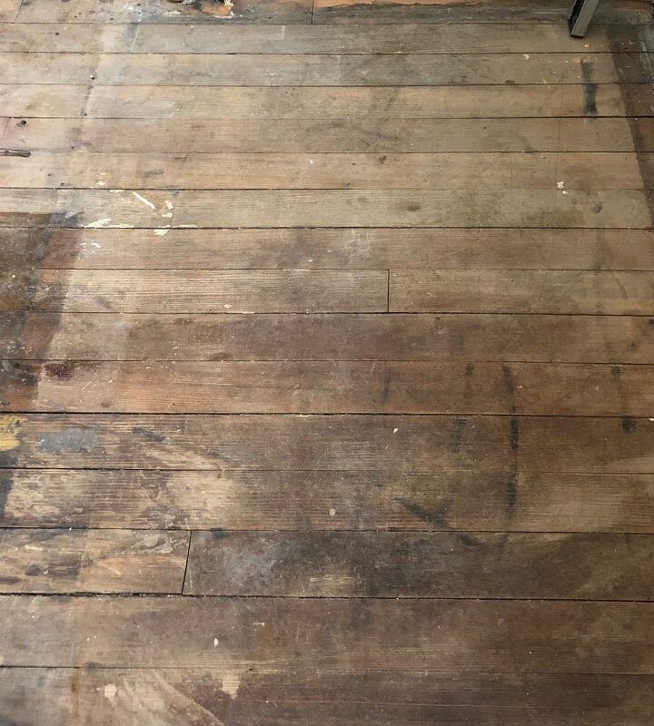 5 easy steps to lay a vinyl tile floor, Bathroom floor Before