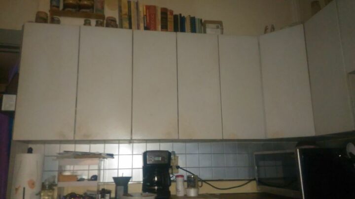 painting metal kitchen cabinets how do i paint these metal kitchen cabinets hometalk painting metal kitchen cabinets how do i paint these metal kitchen cabinets hometalk