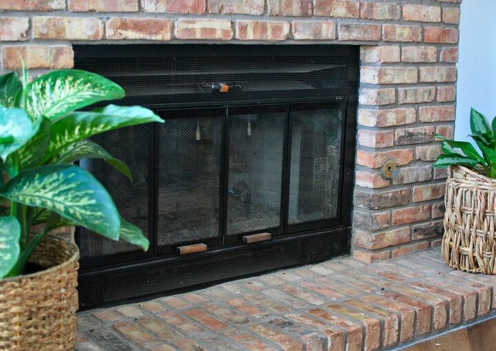 paint your fireplace brass trim for an instant updated look