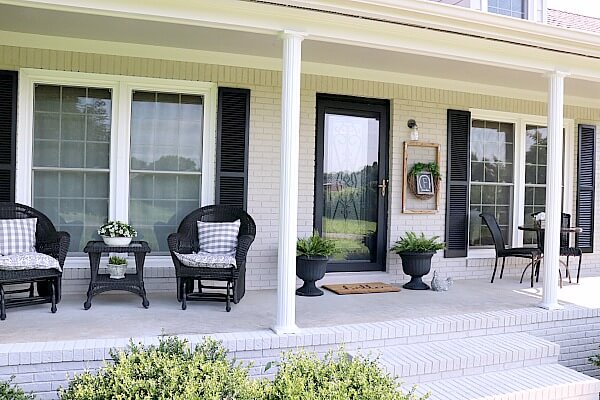 Transform Your Front Door for Irresistible Curb Appeal