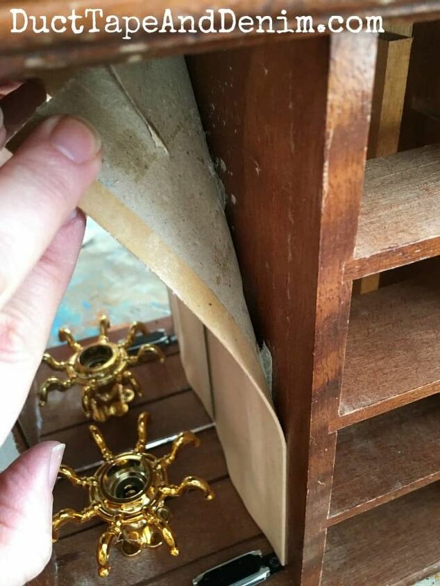 how to update a thrift store jewelry cabinet with paint