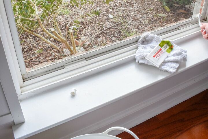 window deep cleaning with natural products