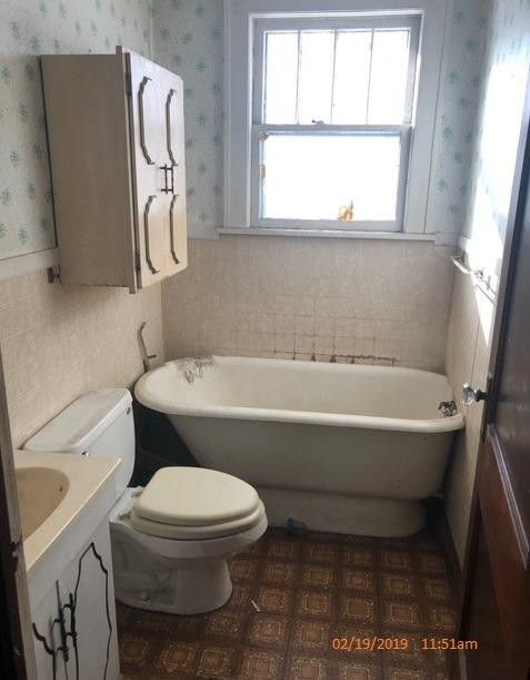 q how do you build a renovate a very small bathroom