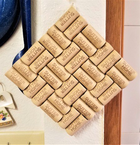 DIY cork trivet