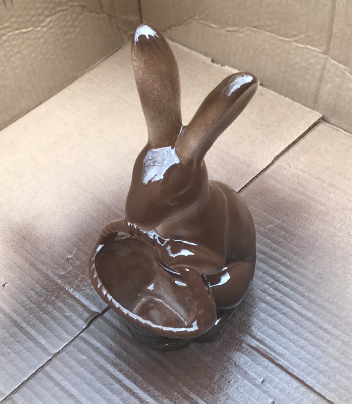 coelho de chocolate falso
