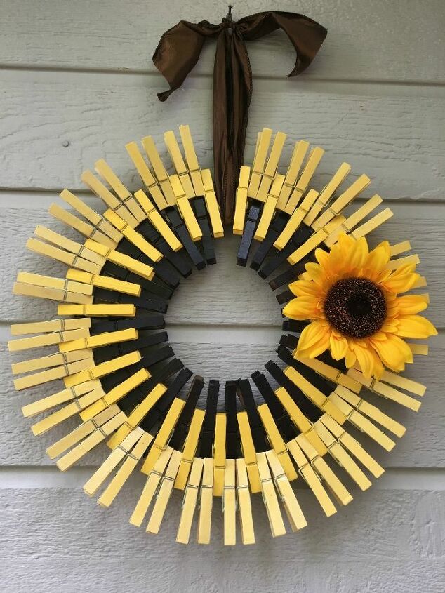 how to make clothespin wreaths for summertime