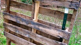 How To Build A Privacy Fence Out Of Pallets Hometalk