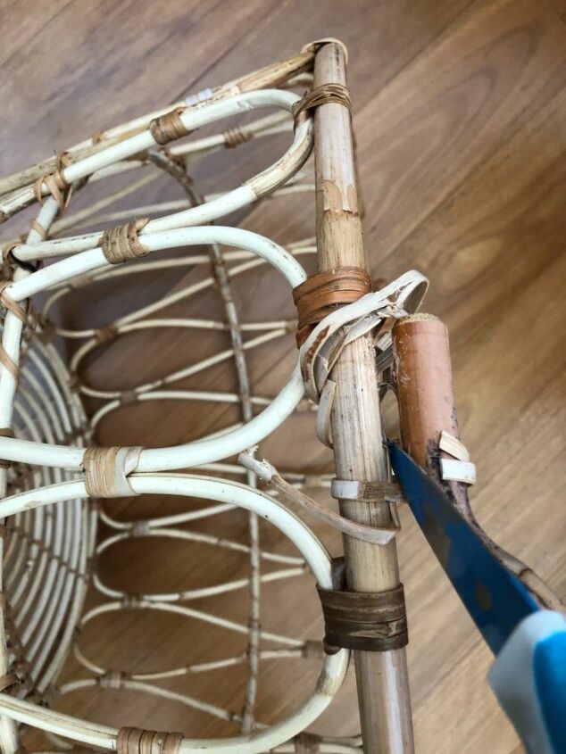basket coffee table hack, Cut off the Handles