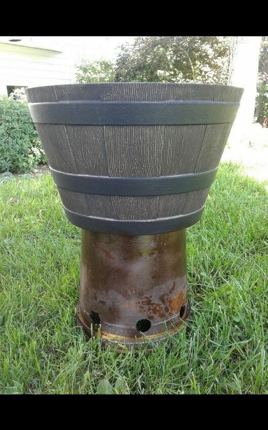 soothing sounds a diy outdoor fountain, Bucket Attached to Smaller Flower Pot