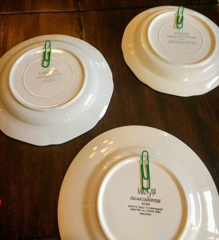how to hang plates on the wall