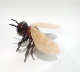 i make a honey bee from wood and resin