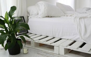 12 Striking Pallet Bed Projects for the Perfect Night’s Sleep