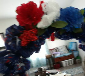 a patriotic wreath