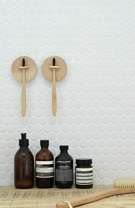 chic wooden diy toothbrush holders