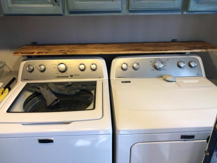 five little items makes a wonderful shelf