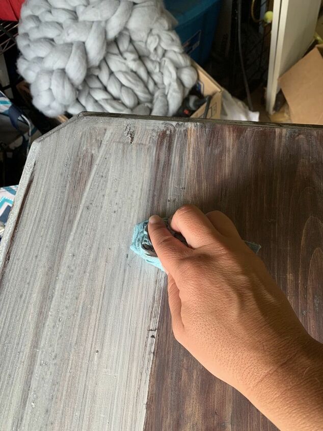 cmo pintar una mesa antigua en blanco