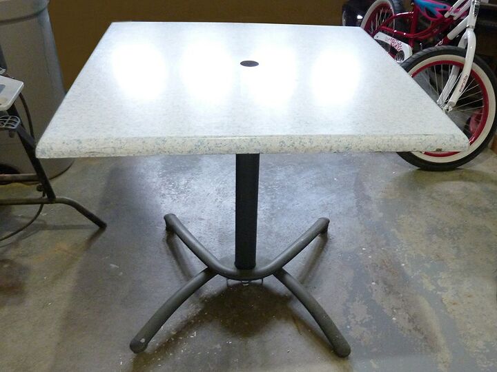 mesa de ptio diy para dois, Mesa de p tio usada de um restaurante pr ximo