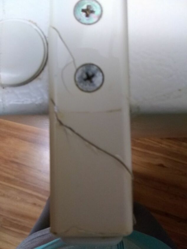 q how to repair refrigerator handle