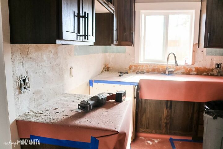 how to remove kitchen backspalsh tile