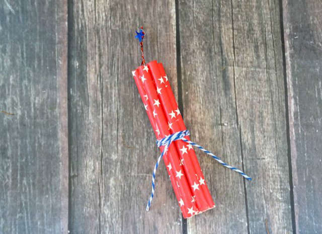 holiday home decor fire cracker magnet decorations