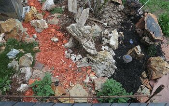 How to Paint Your Backyard With Color Mulch!
