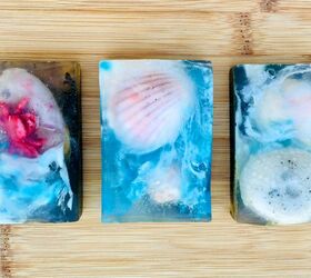 summer beach soap recipe with seashell embeds